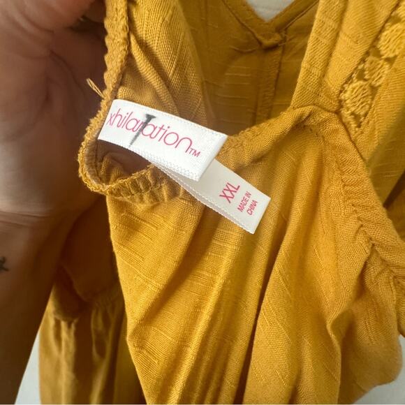 Xhilaration ruffle pants jumpsuitt with open back detail, size XXL - Picture 5 of 11